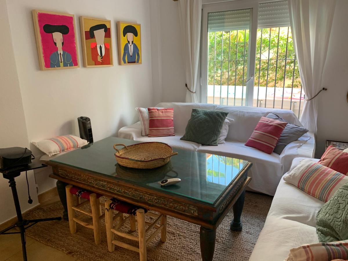 Casa 4 Habitaciones Con Jardin Y Piscina 10 Pax Захара де лос Атунес Екстериор снимка